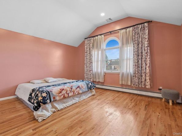 115 Schley Avenue, Albertson NY 11507