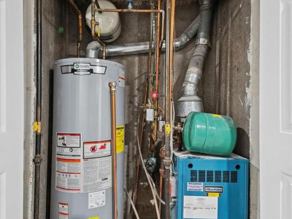 115 Schley Avenue, Albertson NY 11507