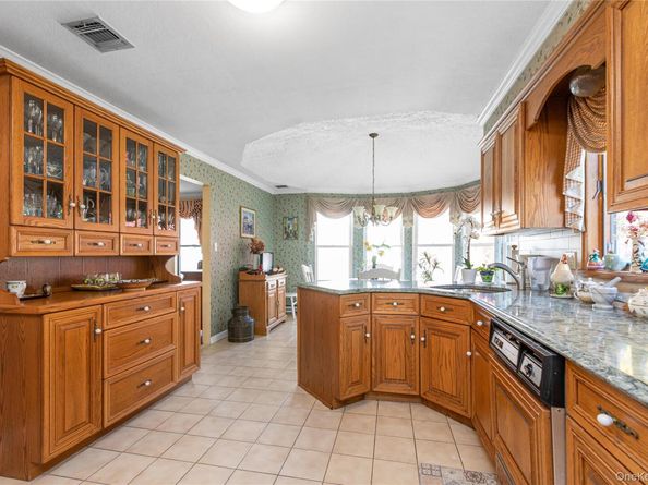 2 Coolidge Avenue T, Glen Head NY 11545