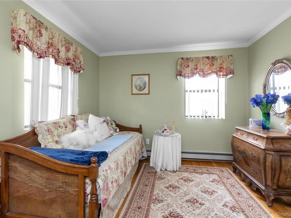 2 Coolidge Avenue T, Glen Head NY 11545