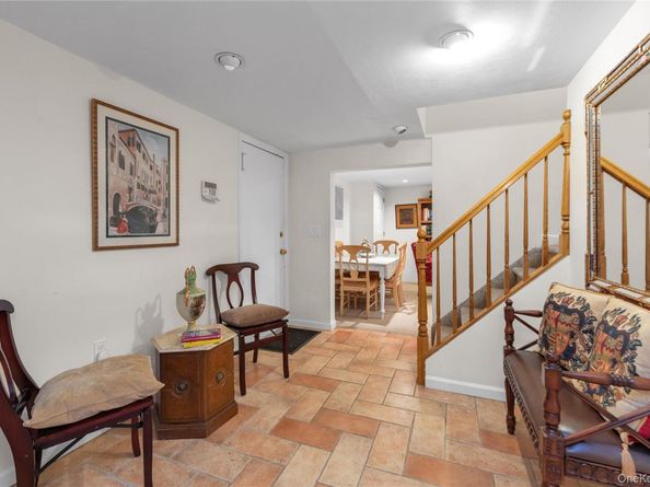 2 Coolidge Avenue T, Glen Head NY 11545