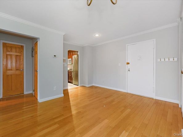 90 S Park Avenue B2, Rockville Centre NY 11570