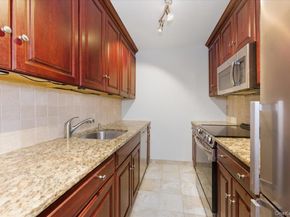 90 S Park Avenue B2, Rockville Centre NY 11570