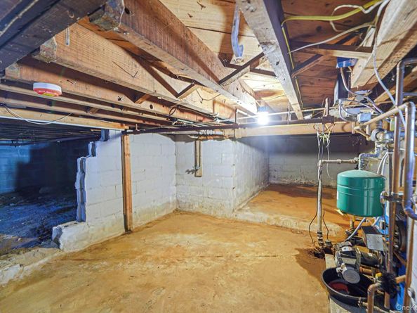 470 Miller Avenue, Freeport NY 11520