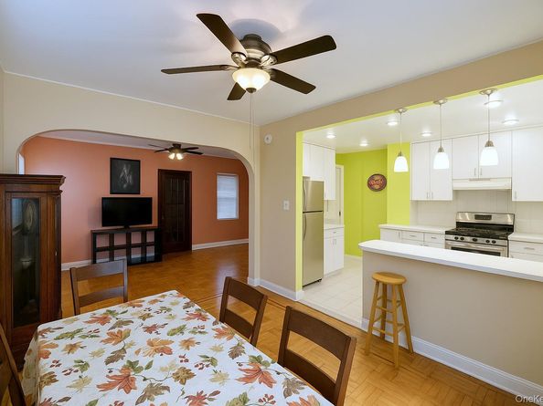 5337 62nd Street, Maspeth NY 11378