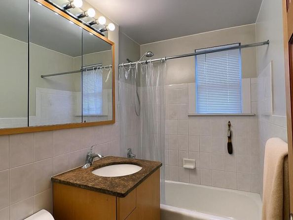 5337 62nd Street, Maspeth NY 11378