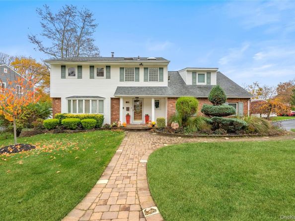 69 Lauren Avenue, Dix Hills NY 11746