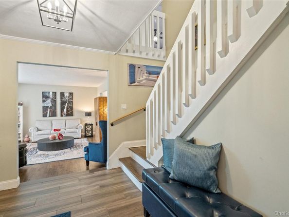 69 Lauren Avenue, Dix Hills NY 11746