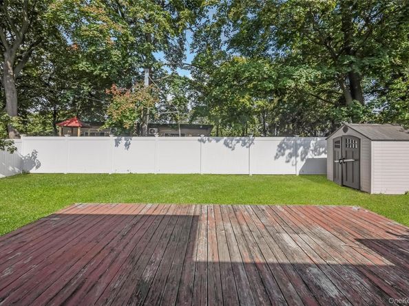 2425 Sycamore Lane, North Bellmore NY 11710