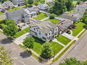 2 Griffin Lane, Syosset NY 11791
