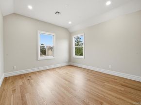 2 Griffin Lane, Syosset NY 11791
