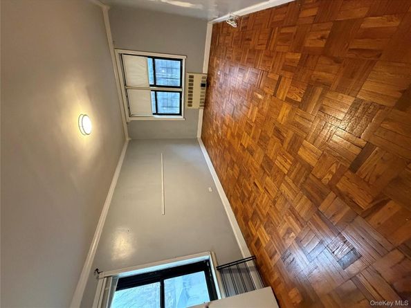 88-30 182nd Street 1H, Hollis NY 11423