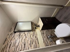 88-30 182nd Street 1H, Hollis NY 11423