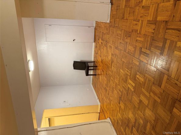 88-30 182nd Street 1H, Hollis NY 11423