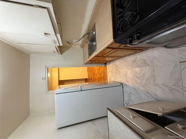 88-30 182nd Street 1H, Hollis NY 11423