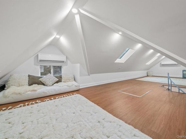 20 Whistler Road, Scarsdale NY 10583