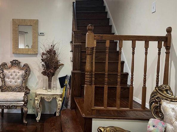 104-09 201 Street, Saint Albans NY 11412