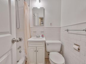 228 W 17th Street 2b, New York (Manhattan) NY 10011