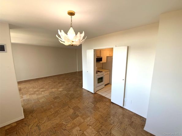 27010 Grand Central Parkway 16S, Floral Park NY 11005