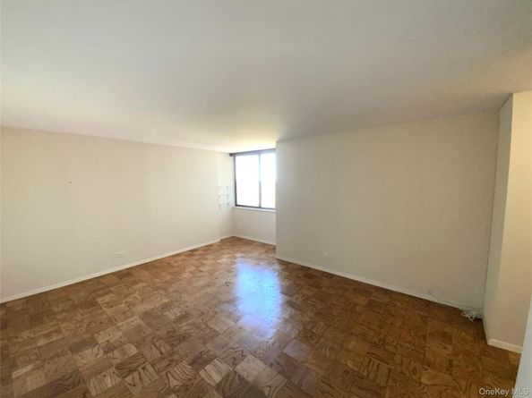 27010 Grand Central Parkway 16S, Floral Park NY 11005