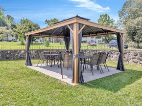 17 Hastings B, Yorktown Heights NY 10598