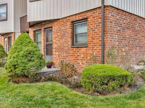 17 Hastings B, Yorktown Heights NY 10598