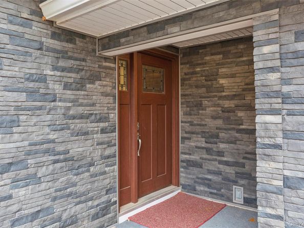 49 Overhill Road, Wading River NY 11792