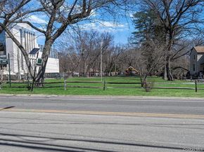 2 Pickwood Lane, Great Neck NY 11024
