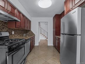 2 Pickwood Lane, Great Neck NY 11024
