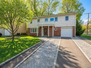 2 Pickwood Lane, Great Neck NY 11024