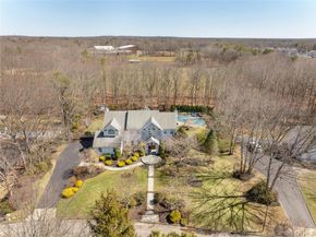 7 Framingham Lane, Shoreham NY 11786