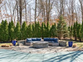 7 Framingham Lane, Shoreham NY 11786