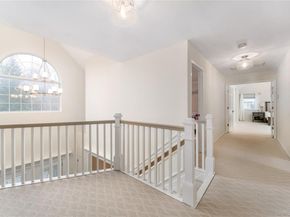 7 Framingham Lane, Shoreham NY 11786
