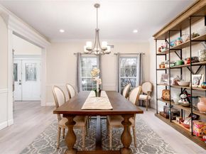7 Framingham Lane, Shoreham NY 11786