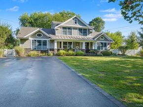 2 Greg Lane, East Northport NY 11731