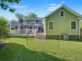 2 Greg Lane, East Northport NY 11731