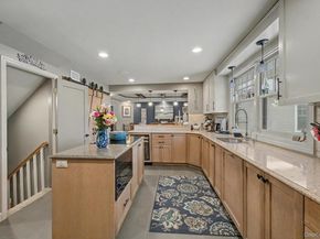 2 Greg Lane, East Northport NY 11731