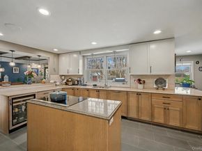 2 Greg Lane, East Northport NY 11731