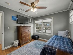 2 Greg Lane, East Northport NY 11731