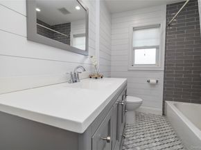 2778 King Street, Oceanside NY 11572