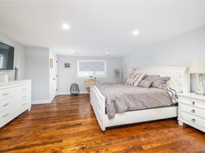 2778 King Street, Oceanside NY 11572