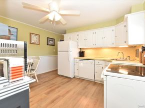 27 Seaton Street, Massapequa NY 11758