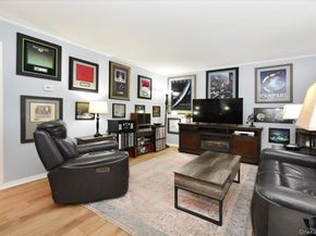 27 Seaton Street, Massapequa NY 11758