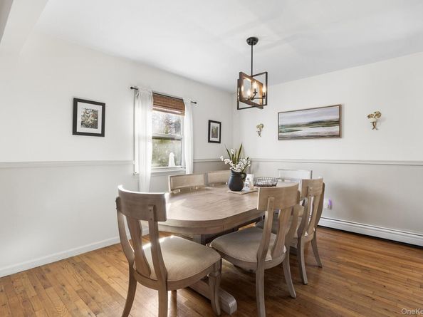 24 Parkside Avenue, Miller Place NY 11764