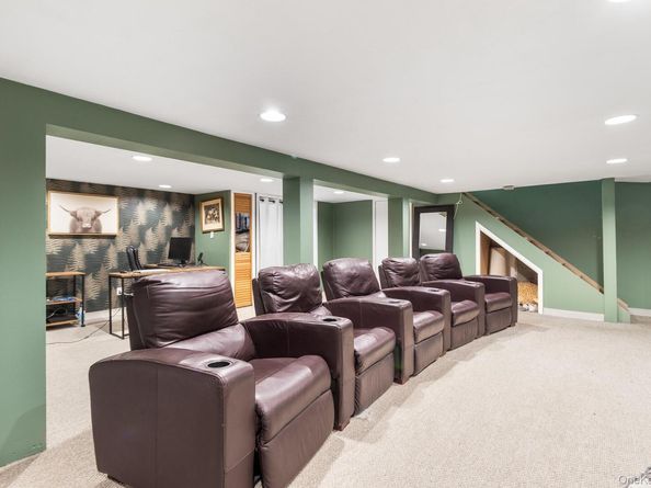 24 Parkside Avenue, Miller Place NY 11764