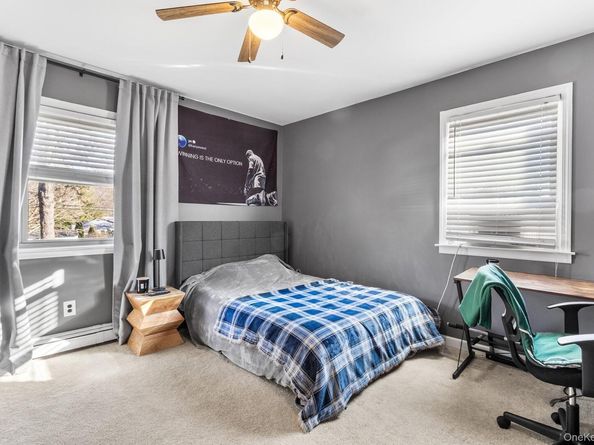 24 Parkside Avenue, Miller Place NY 11764