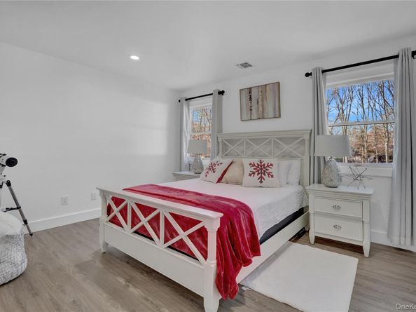 108 Hunter Avenue, Miller Place NY 11764