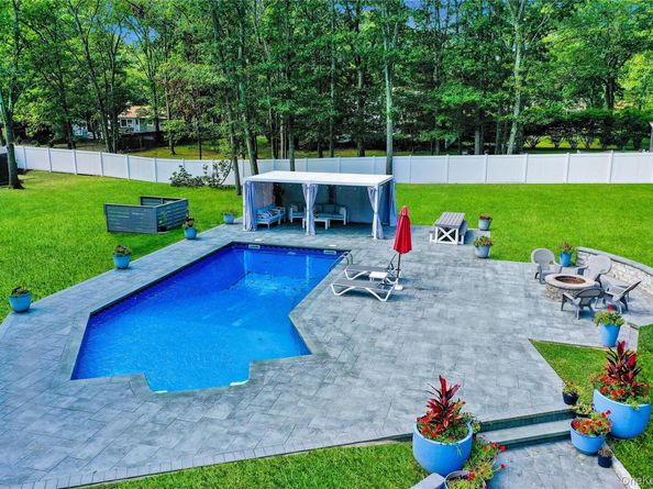 108 Hunter Avenue, Miller Place NY 11764