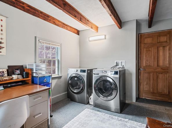 170 North Country Road, Miller Place NY 11764