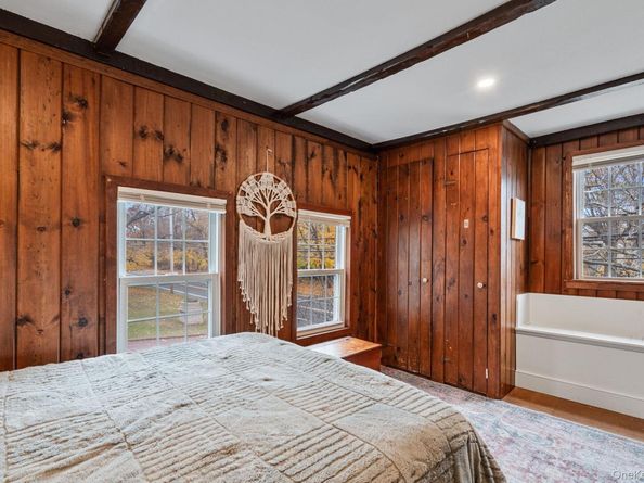 170 North Country Road, Miller Place NY 11764